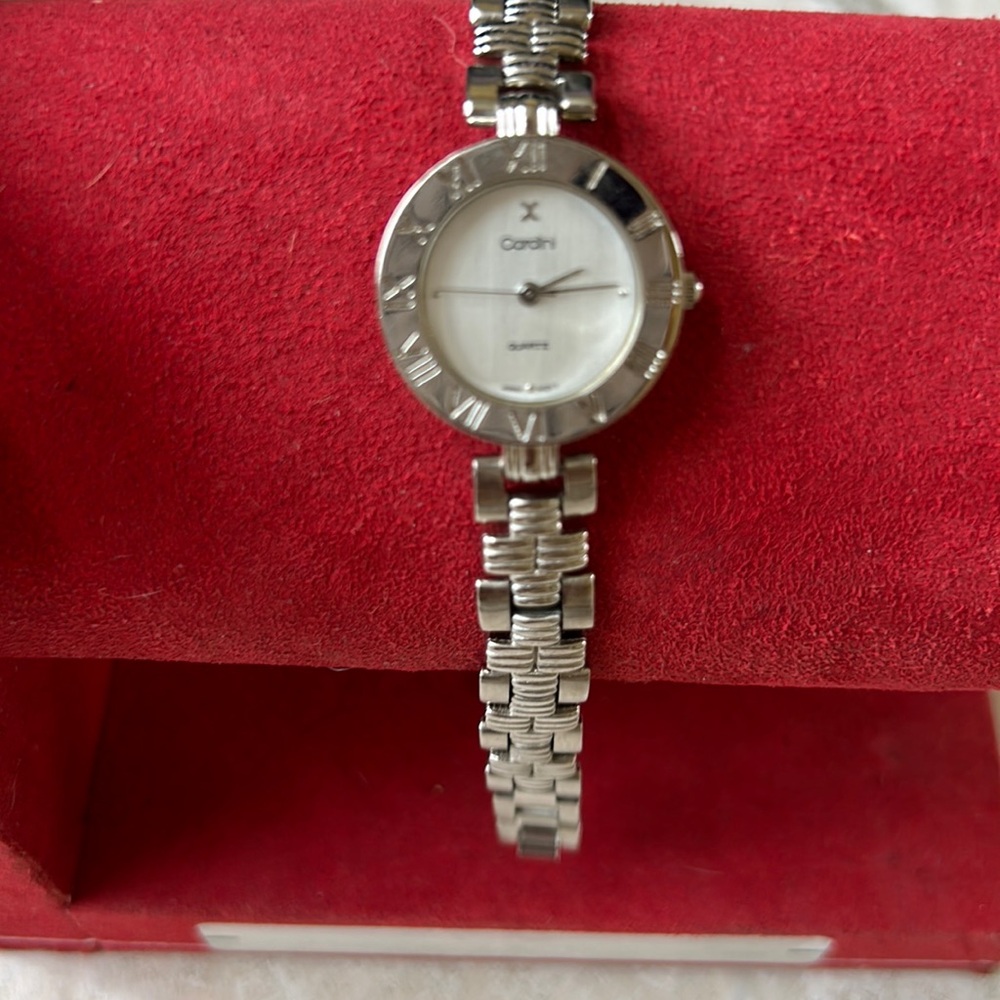 Cardini women fashion Watch